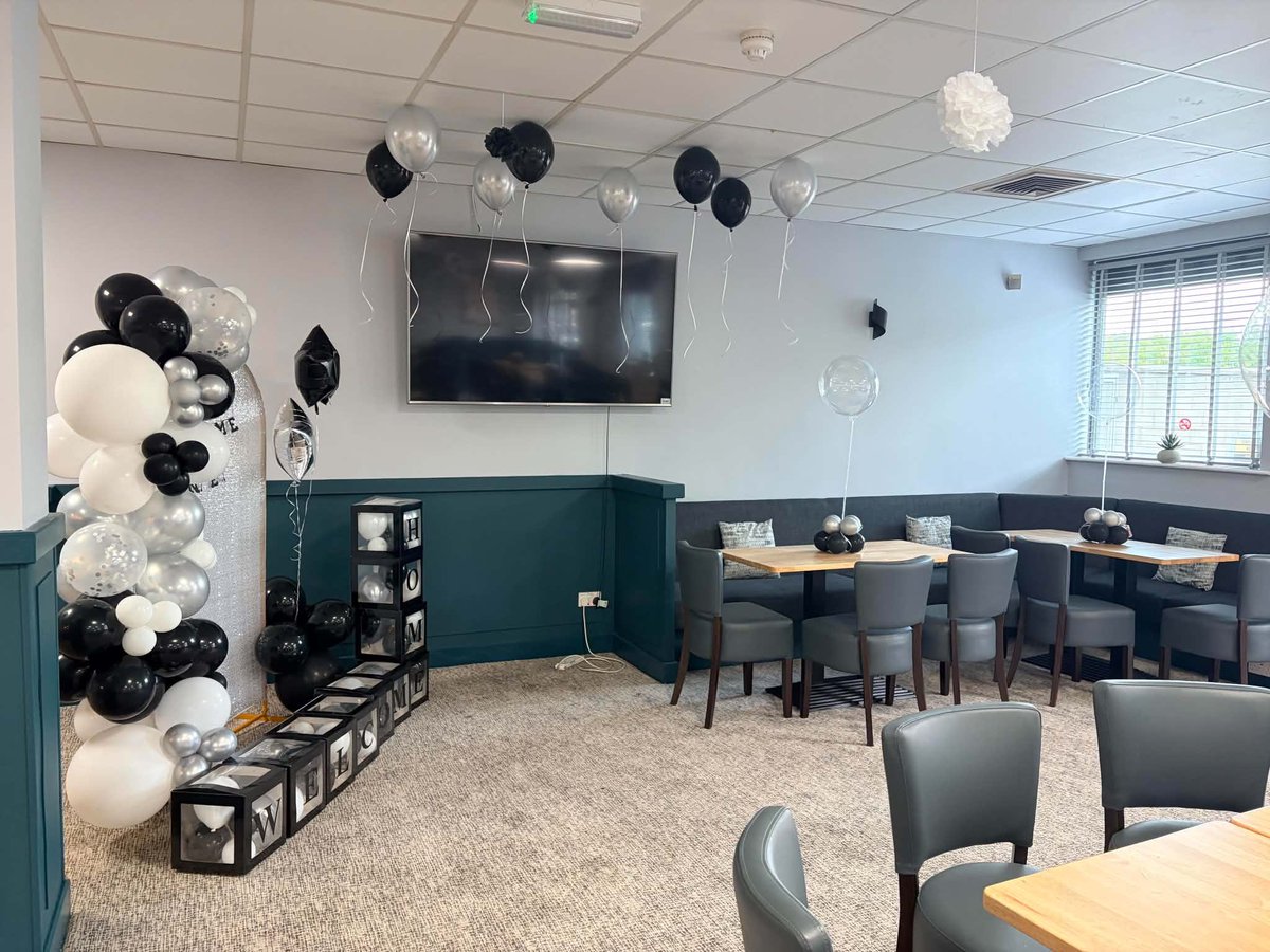 HunsletRLFC's tweet photo. 🎉 | The newly renovated Phoenix Bar (South Leeds Stadium - LS11 5DJ) is available to hire. 

🍻 | The Phoenix Bar can accommodate up to 100 guests and can be hired for all occasions.

📲 | Contact us on 0113 271 2730 or email us info@hunsletrlfc.com to get more details.

#swsa https://t.co/zq08qnJYpf