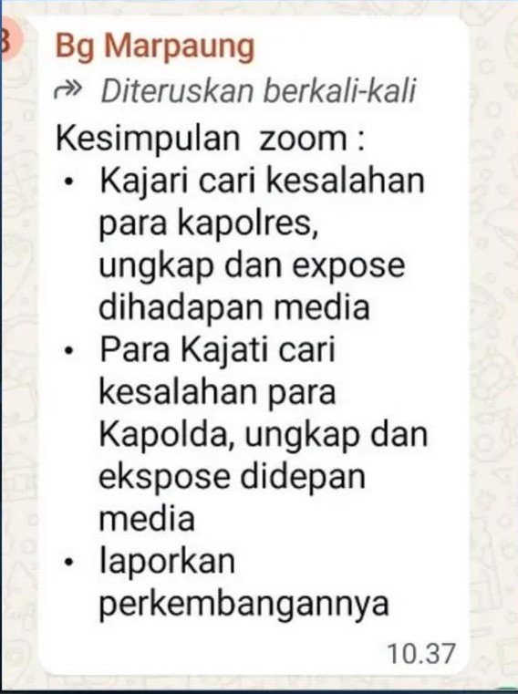 kalistohenituse's tweet photo. 🚨 INFO A1: HASIL ZOOM KEJAKSAAN:
 "CARI KESALAHAN POLRI"

Kejaksaan Agung tampaknya mulai kebakaran jenggot dan langsung mengambil langkah kuda dengan menyiapkan strategi perlawanan setelah markas Tipidkor Polda Metro Jaya berhasil membongkar gudang timbunan emas dan dolar milik Jampidsus Febrie Ardiansyah.

 Kepanikan institusi tersebut terendus lewat bocornya surat dinas rahasia yang menginstruksikan seluruh Kepala Kejaksaan Tinggi di Indonesia untuk berkumpul dalam koordinasi darurat bertajuk mitigasi potensi ancaman.

Dalam agenda rahasia yang diakses menggunakan tautan khusus bersandi "Intel-9" tersebut, korps berseragam pink ini diduga kuat tengah menyusun kekuatan guna melakukan serangan balik dan mengamankan posisi elit mereka dari sergapan hukum kepolisian.

 Langkah konsolidasi kilat ini memicu kegeraman luar biasa dari masyarakat luas karena mengonfirmasi adanya ego sektoral yang akut di saat publik menuntut transparansi atas temuan aset fantastis puluhan miliar di Sentul dan Jakarta.

Rakyat menilai tindakan menggalang kekuatan daerah dengan sandi intelijen tersebut sebagai bentuk perlawanan nyata terhadap upaya pembersihan korupsi kakap yang sedang gencar dilakukan oleh penyidik Polda. 

Kejagung kini didesak untuk menghentikan segala manuver terselubung dan tunduk pada proses hukum yang berjalan agar tidak memicu kemarahan publik yang sudah muak melihat fasilitas negara dijadikan alat perlindungan kelompok. 

Sumber: Istimewa