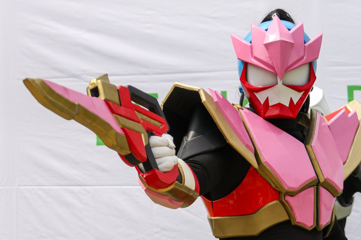 raido_gajiro's tweet photo. ♨️7月湯守座特別公演
🪭イガニンジャーVSマンカイザー

"銃🔫"だけに、
あと10日‼️

座席予約はこちらから
↓↓↓
https://t.co/3j00fhuLtP

#マンカイザー
#イガニンジャー白鳳
#ローカルヒーロー
#羅威堂
#湯守座 https://t.co/mnEUPzdjzc