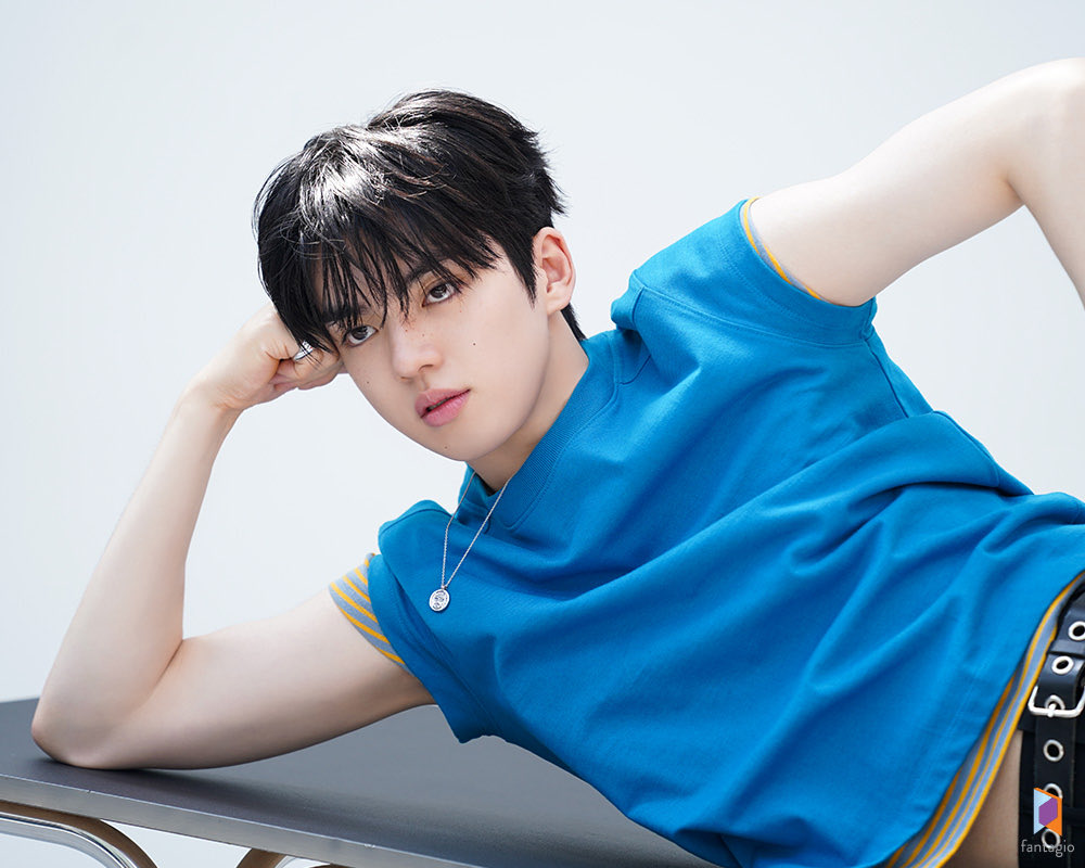 fantagiogroup's tweet photo. [#차준환][비하인드컷] #싱글즈 화보 촬영 현장

#CHAJUNHWAN https://t.co/8A2LSjVqvF