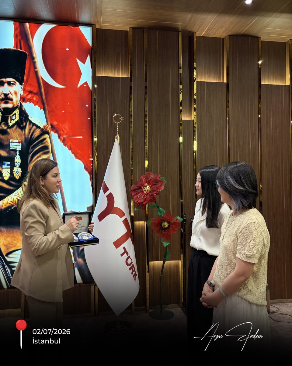 arzuerdemtc's tweet photo. 📍TYT TÜRK
Pan Pan ve Linda Chen Türkiye’nin yeni televizyonu TYT Türk’ü ziyaret etmiştir.
Nazik ziyaretleri ve samimi sohbetleri için kendilerine teşekkür ediyorum.
Birlik ve beraberliğimiz daim olsun. 🇹🇷
#ArzuErdem #TYTTürk #Misafir https://t.co/Q5drtq2N1X