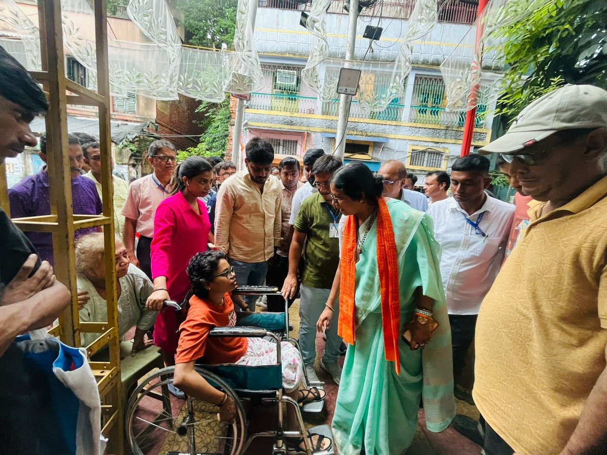 Purnimachakbjp's tweet photo. আজ বরো–২-এর উদ্যোগে ১০ নম্বর ওয়ার্ডে আয়োজিত স্বাস্থ্য শিবির পরিদর্শন করলাম। চিকিৎসক, স্বাস্থ্যকর্মী ও আয়োজকদের সঙ্গে কথা বলে শিবিরের বিভিন্ন পরিষেবা সম্পর্কে খোঁজখবর নিলাম।
সুস্থ সমাজ গড়ে তুলতে এ ধরনের জনমুখী স্বাস্থ্য উদ্যোগ অত্যন্ত গুরুত্বপূর্ণ। https://t.co/0uWBHnsLD4