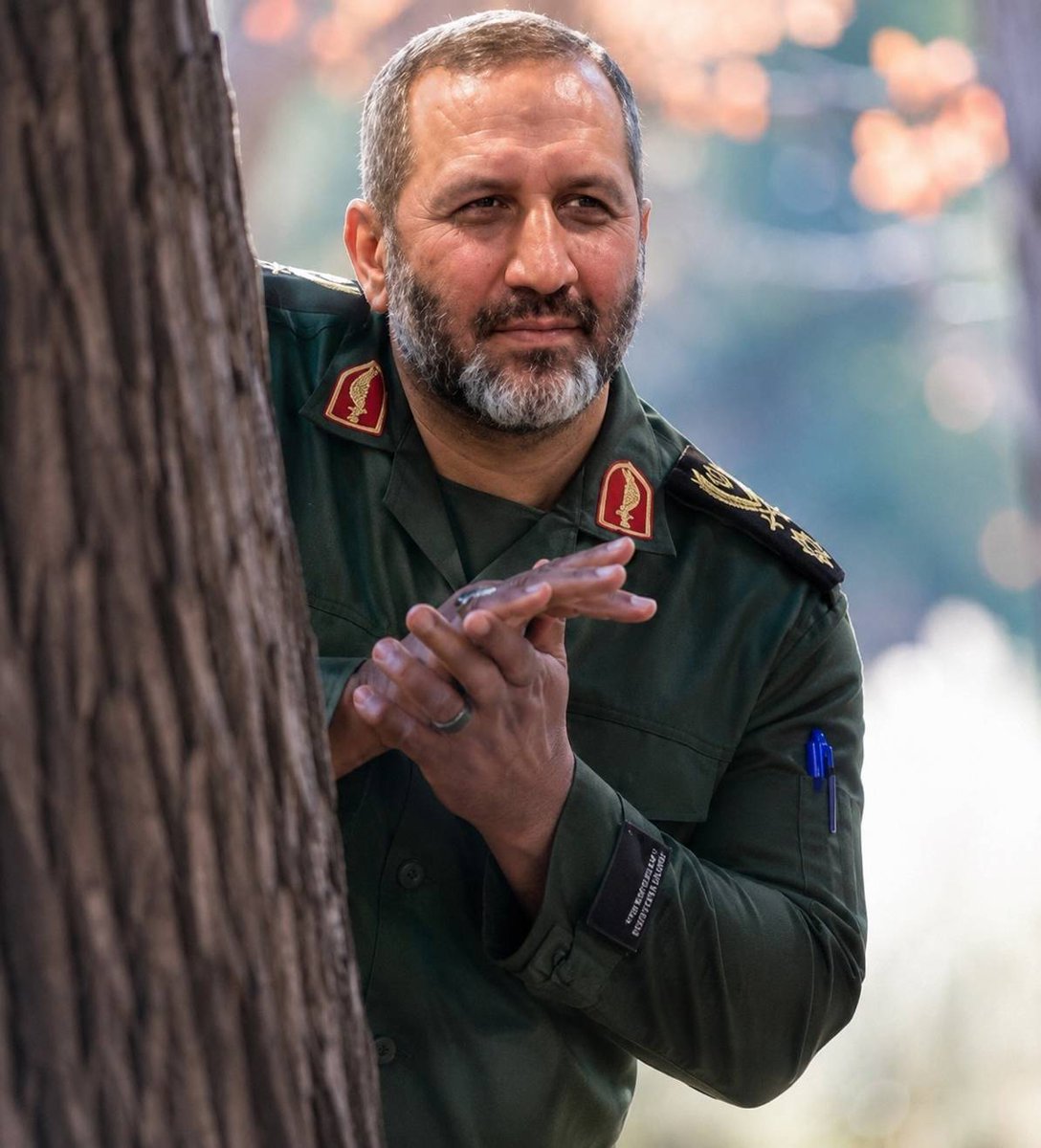 Banoo_Z80's tweet photo. *ترامپ: من فکر می‌کنم تفاهم نامه با ایران به پایان رسید.*

سیدمجید موسوی:

🔺طنزیم https://t.co/3qEyK8WDoD