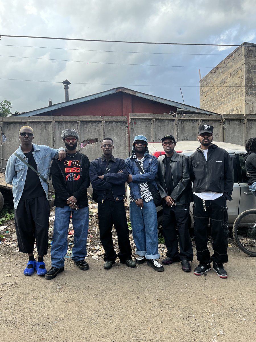 b0rntiredd's tweet photo. 🇰🇪📍 https://t.co/YfcLl8yRVt