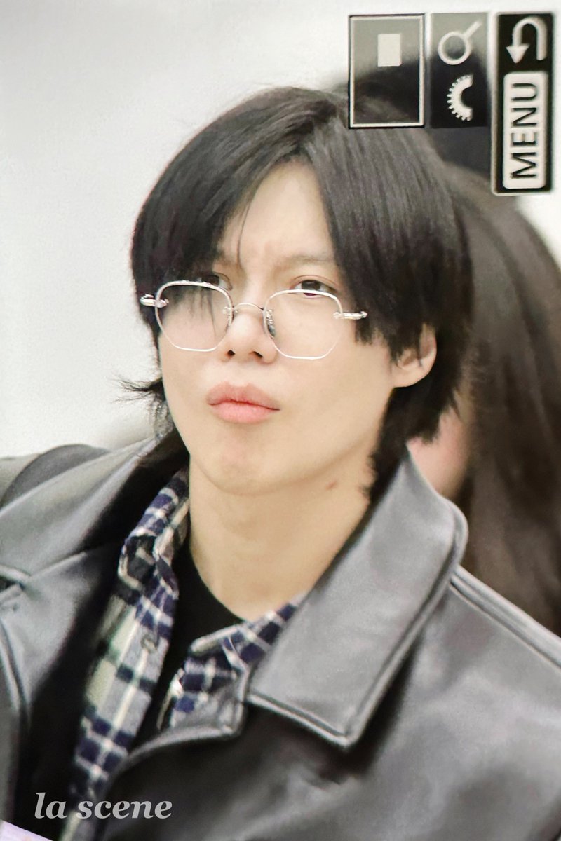 Sookhee_718's tweet photo. 4컷 태민 https://t.co/5AVPY6TUBC