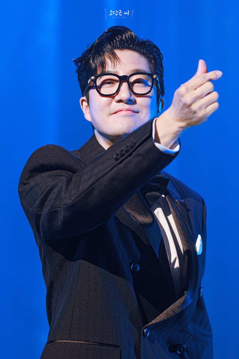 a_rainy_April's tweet photo. 20260704
EPIK HIGH 1st FAN MEETING
[ALUMNI ONLY]
#에픽하이 #epikhigh https://t.co/vOYHVZuqCU