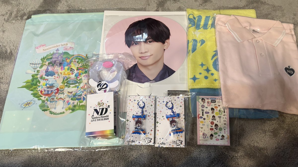 Joe728_ice's tweet photo. なにわちゃんのグッズ
天才的な可愛さでした😭🤍🤍
ポロシャツも袋もタオルも実用性でしかないし、後は現地でイヤホンゲットするしか🫶🏻

可愛いアイドルの可愛いグッズでなにふぁむまで可愛くなっちゃう

#なにわ男子 https://t.co/AYDLhP5moo