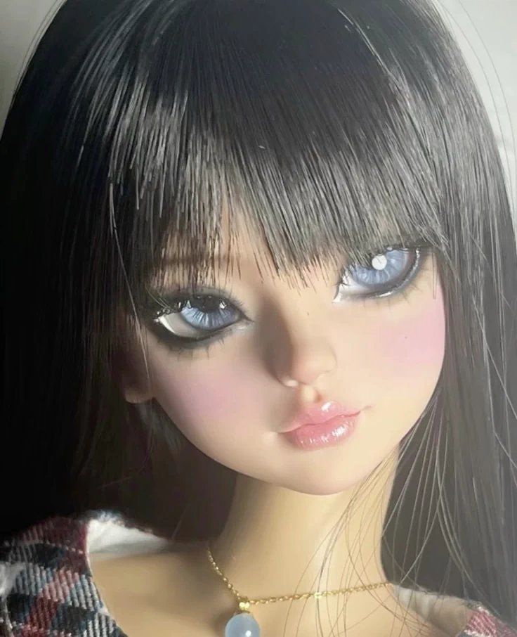 urmoon_aeri's tweet photo. doll                                            real life https://t.co/yOHUKKG03c