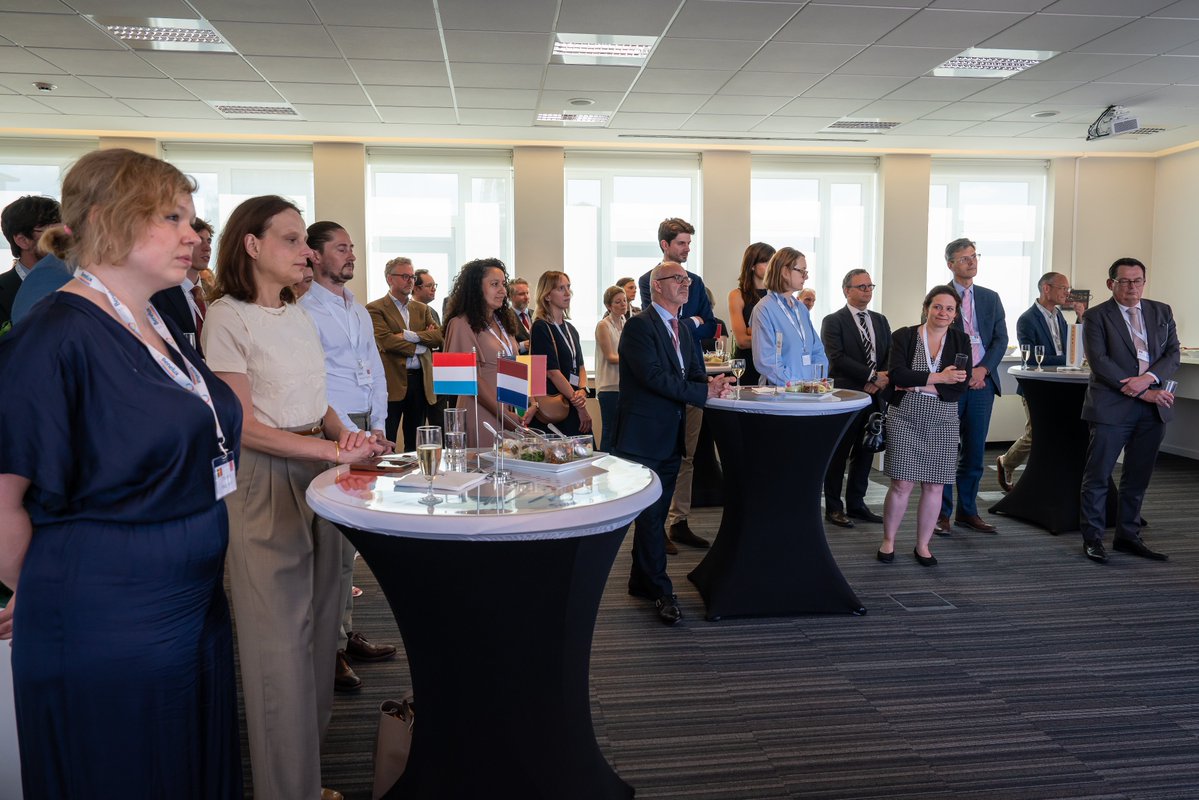 beneluxunion's tweet photo. 🤝 Gistermiddag bracht het Benelux Huis medewerkers van het Secretariaat-Generaal van de Benelux en de Permanente Vertegenwoordigingen van 🇧🇪🇳🇱🇱🇺 bij de EU samen. https://t.co/5ZufqgPtPN