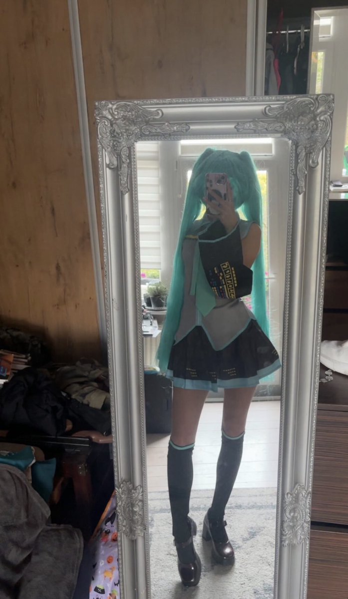 𝚜𝚑𝚞𝚗 ᥫ᭡ tweet media