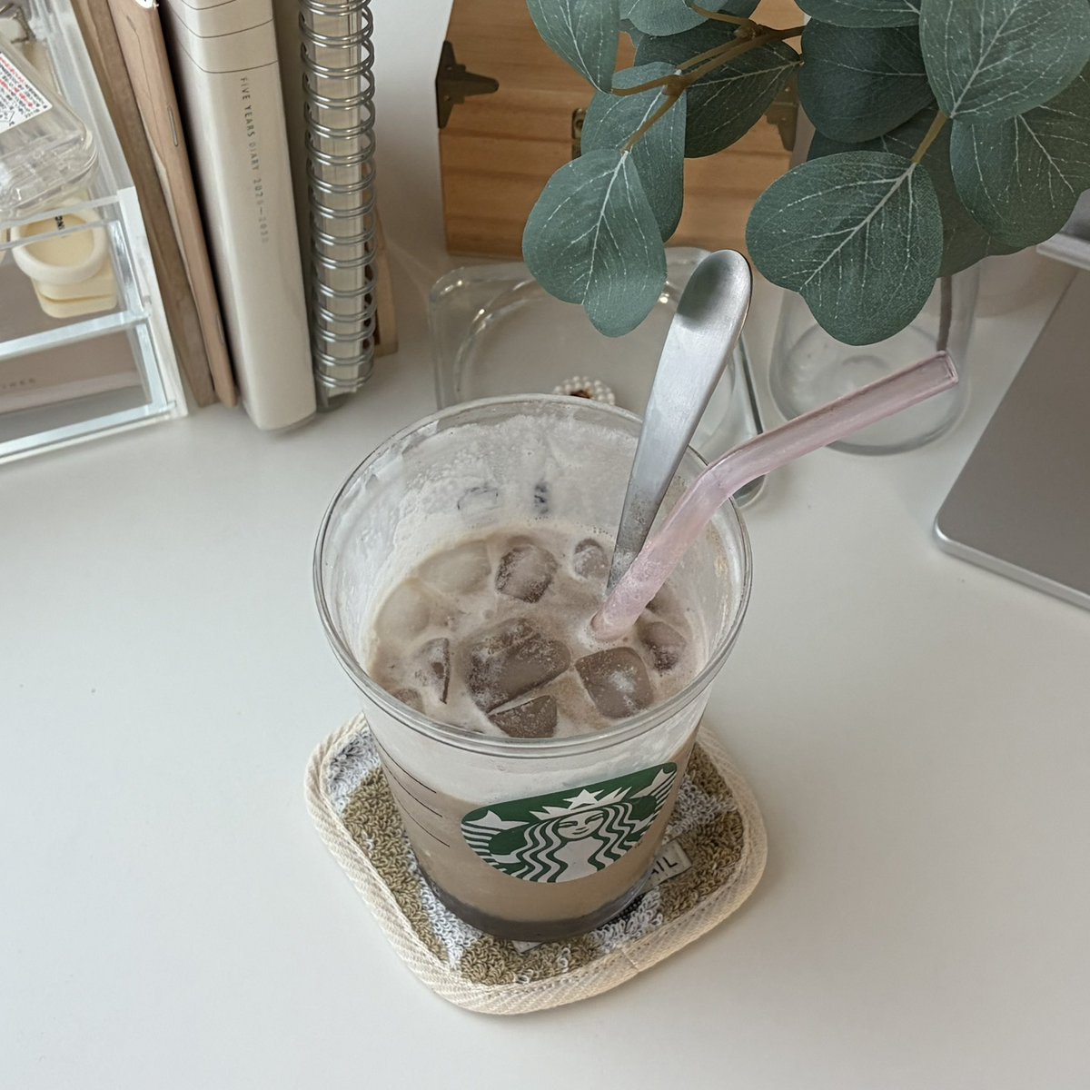 s4k_u_'s tweet photo. コーラフロート作り https://t.co/9zymQsBf1H