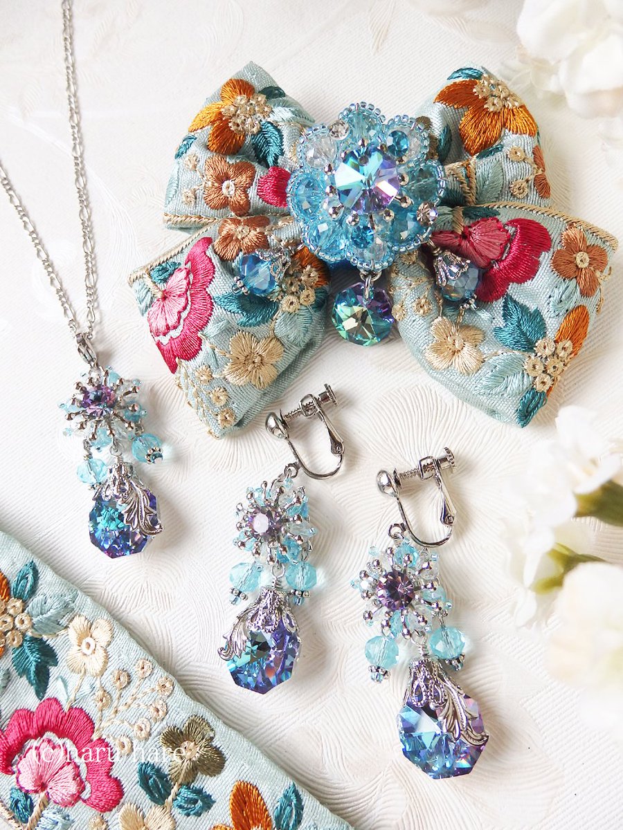 はな 様お取引中⭐3603⭐❣️大人可愛い春夏アクセ❣️オリジナル✴インド刺繍 新作】 女神アフロディーテのインド刺繍リボンコフレが完成いたしまし