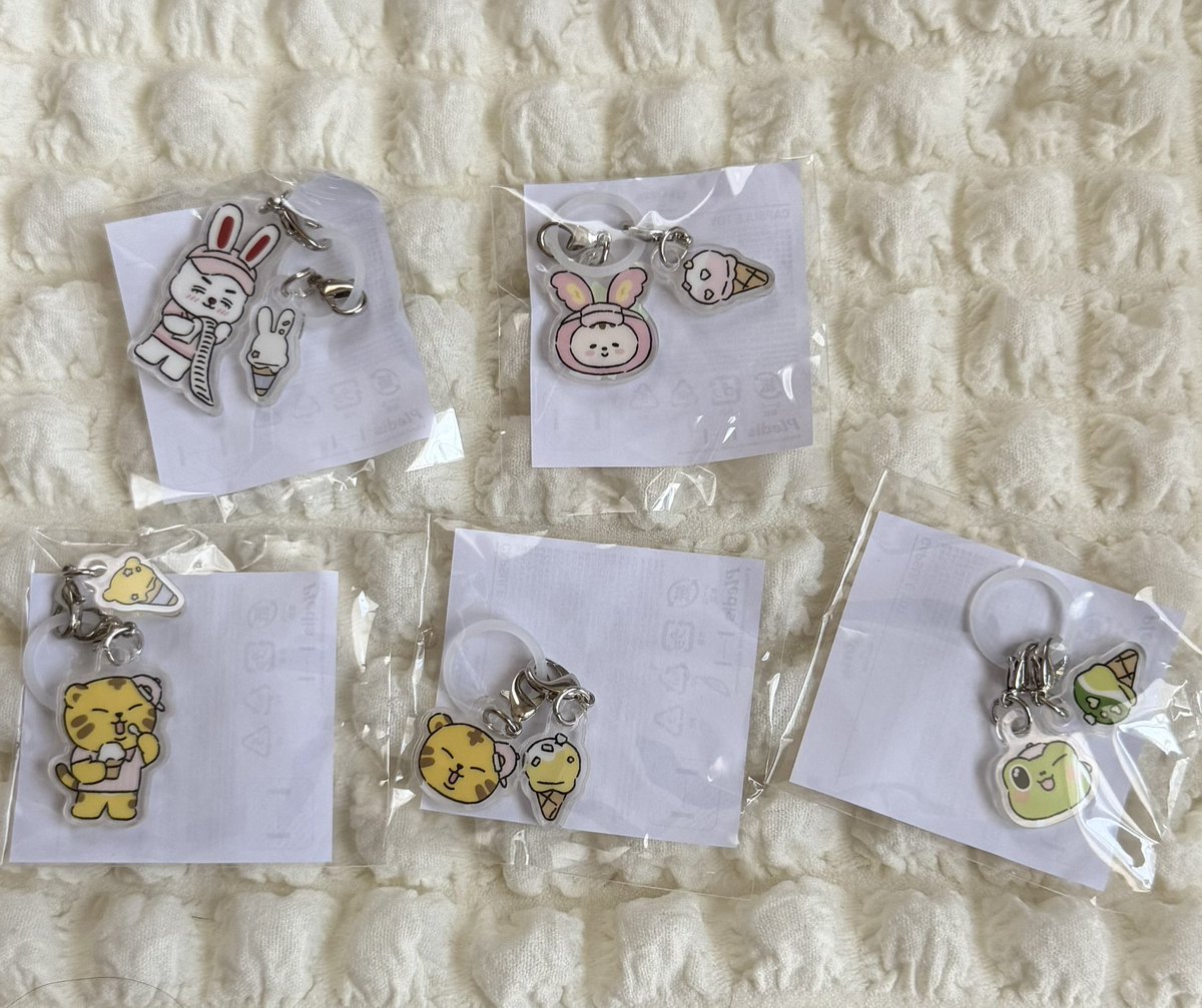 gyuuu_pp's tweet photo. SEVENTEEN セブチ MINITEEN ミニティーン POPUP ポップアップ 交換 ガチャ カプセルトイ

【譲】写真

【求】ミンギュ(顔、全身)

梅田手渡し交換
郵送可能

よろしくお願いします🙇‍♀️ https://t.co/tUNyda7tb7