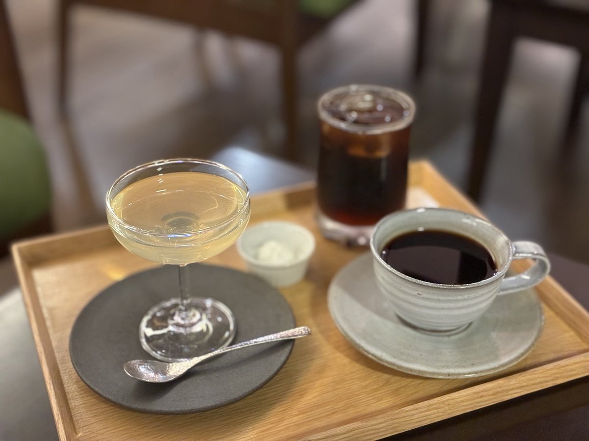 ashijimacoffee's tweet photo. 【 葦島珈琲 京都髙島屋S.C.店　祇園祭特別メニューのご案内 】
♪コンチキチンと祇園囃子が聞こえるようになり、梅雨も明け、京都はいよいよ本格的な夏を迎えました。
高島屋店では祇園祭特別メニューとして「葦島ブルーマウンテンブレンド」と「自家製レモンゼリー」のセットをご用意しております。 https://t.co/p3Ld96at8m