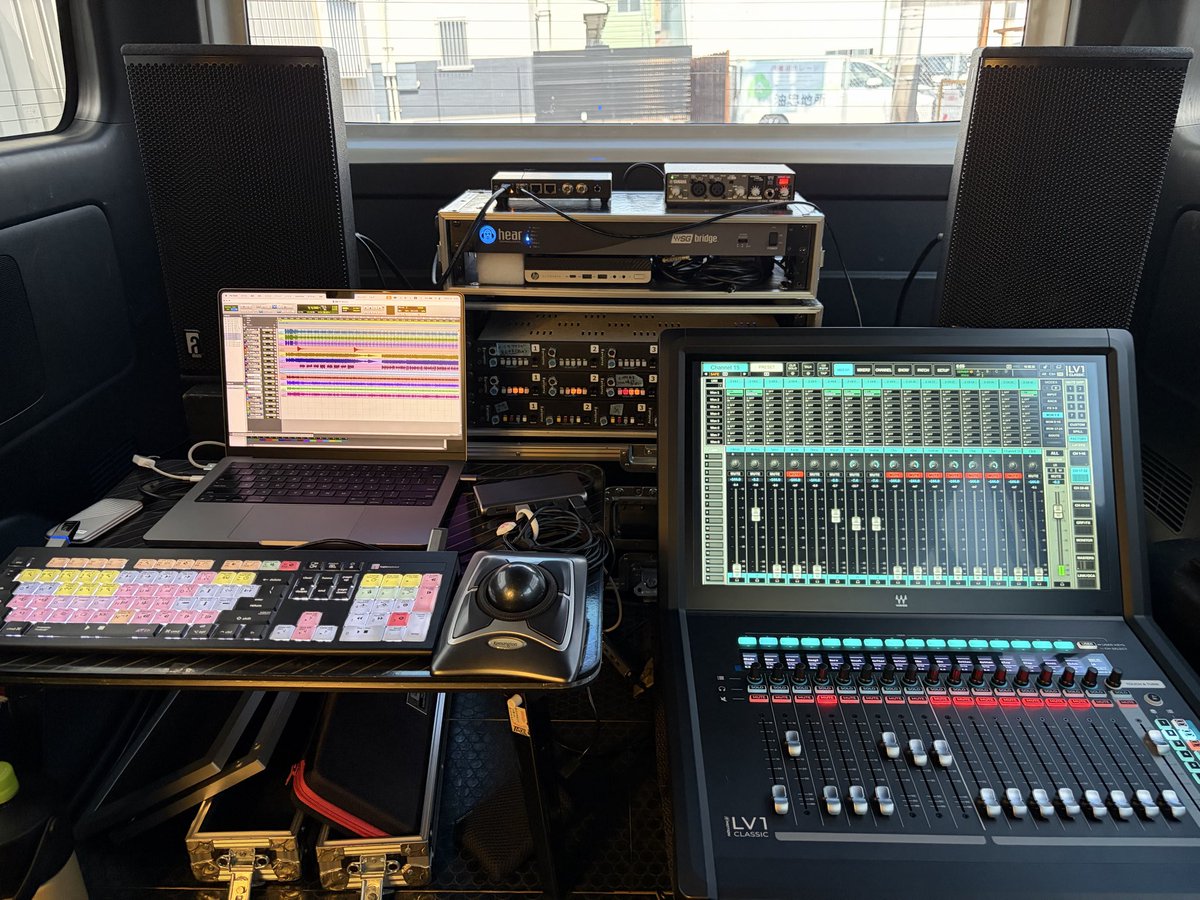 mgoto_ssp's tweet photo. 今日は録音
ジェネレック故障中につきAlcons Audio VR8を✨

#alconsaudio #waveslv1classic https://t.co/MksMSPi8nc