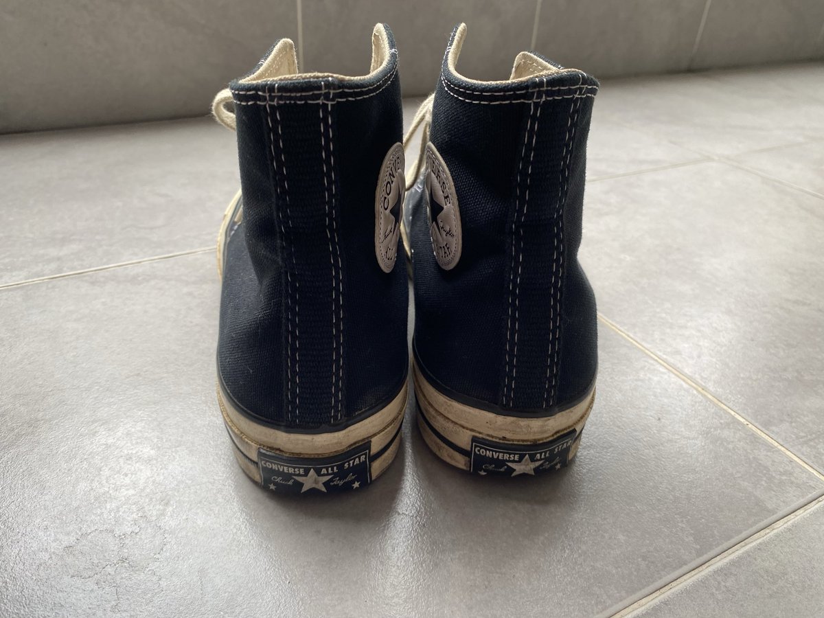 Usedbydude's tweet photo. ปล่อยต่อ ส่งต่อรองเท้าคอนเวิร์ส converse chuck taylor 70 size 40 ราคา 2100 รวมส่ง นัดรับมอเกษตร หรือตาม bts คูคต-เสนานิคม #รองเท้ามือสอง #คอนเวิร์สมือสอง #converseมือสอง #เสื้อผ้ามือสอง https://t.co/8Omz7wFgeT