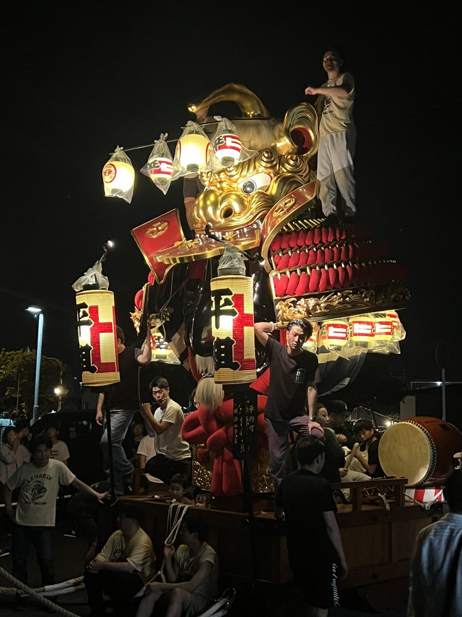 Garaggey's tweet photo. 明日から朝からからつ
6日間よろしくお願いします！

ドリーム1枠は上野選手
昨年秋に優勝したモーターを再びゲットしています。

前節は唐津の街に曳山が出てました。
久しぶりに会えた😊 https://t.co/9P61zYdcgn