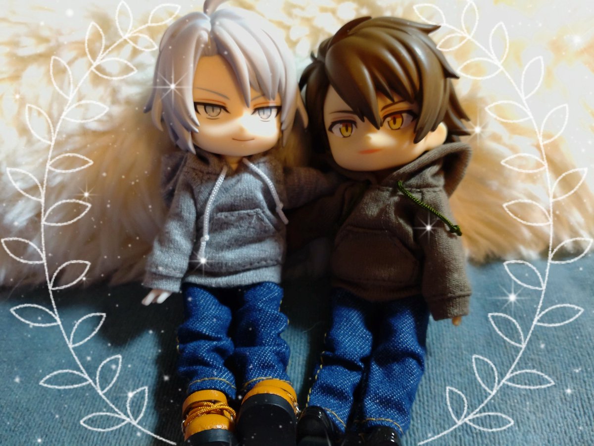 d_j8q's tweet photo. ✵おまけ✵

楽さま＆龍ちゃんも肩組んでなかよしツーショット📸 https://t.co/KKUsPSHeFr