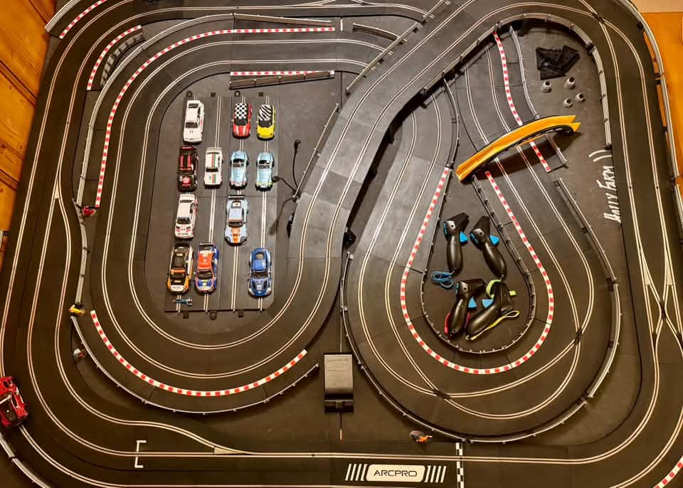 Scalextric tweet media