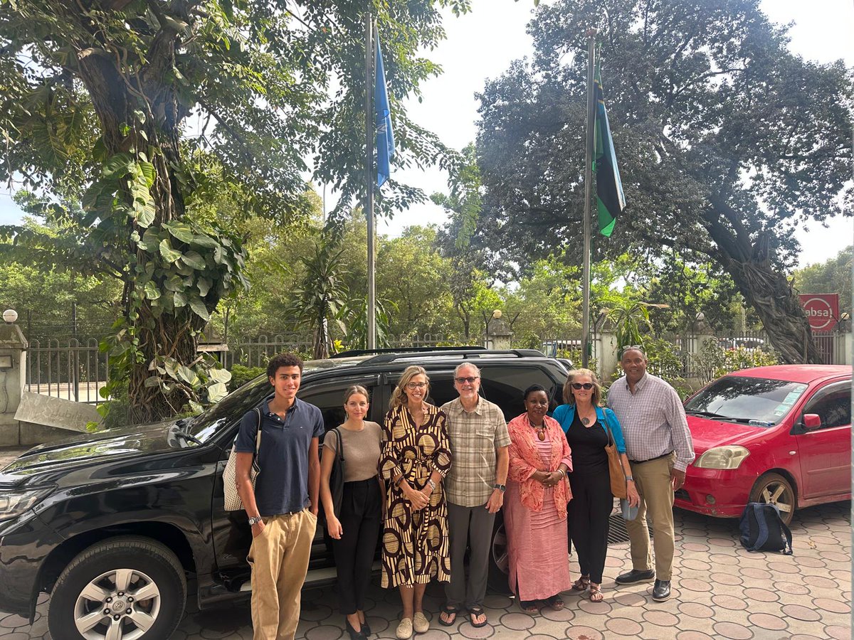 JointSDGFund's tweet photo. 🌊 Zanzibar leads Africa in #seaweed, yet exports 99% unprocessed.

The @JointSDGFund is convening the Zanzibar Investors' Mission, connecting government, financiers &amp; private sector leaders around East Africa's blue economy.

More to come! https://t.co/3agyNpi7cK
