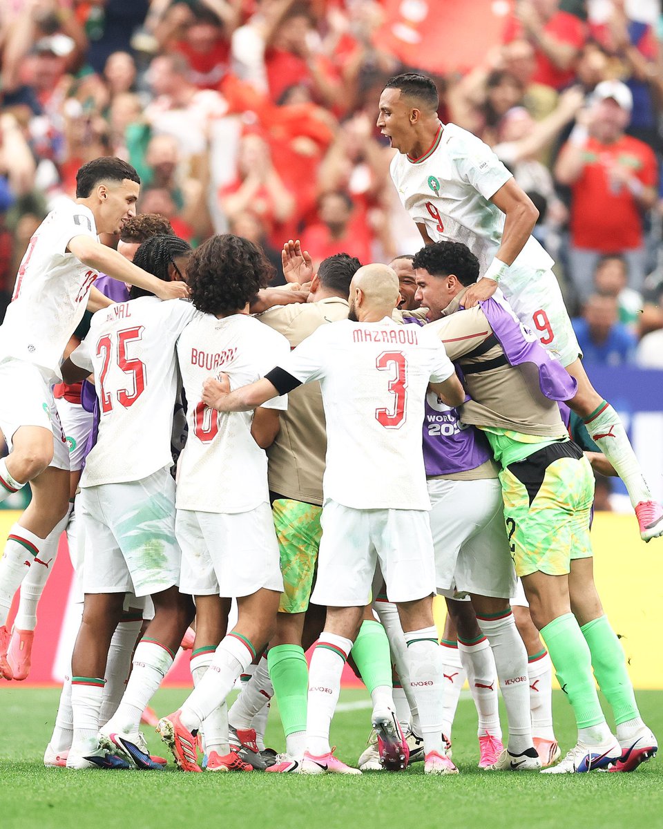 ProsMarocains's tweet photo. À tous les Marocains de France,

Quel que soit le résultat du match entre la France et le Maroc, faisons honneur à notre pays par notre comportement. Soutenons notre équipe avec passion, mais célébrons ou acceptons le résultat dans le respect, le calme et la dignité.

Le football est une fête, pas un prétexte à la violence ou aux débordements. Montrons la meilleure image du Maroc.