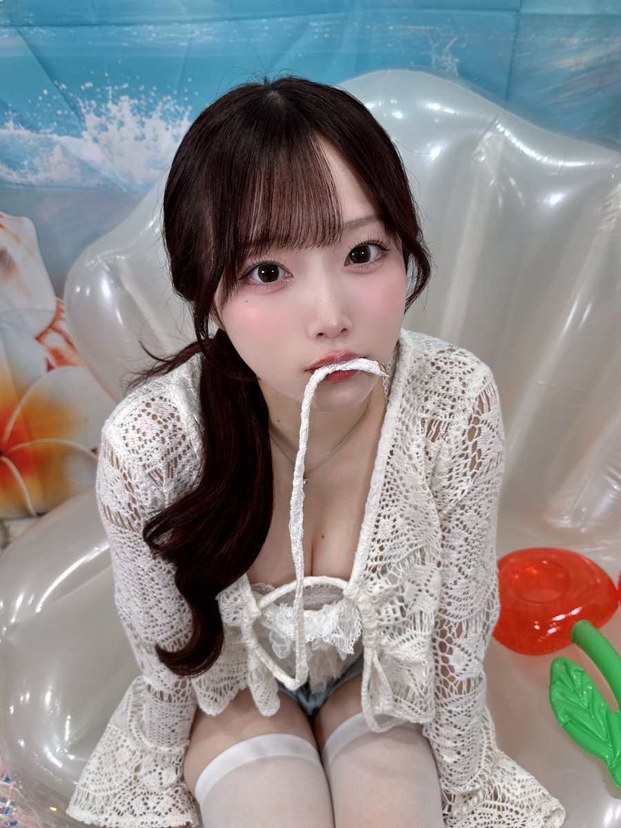 miyu_kishi0213's tweet photo. あむむむむ

夏の宿題チェキ販売中
https://t.co/veDEVR7czG https://t.co/vw0406fIU6