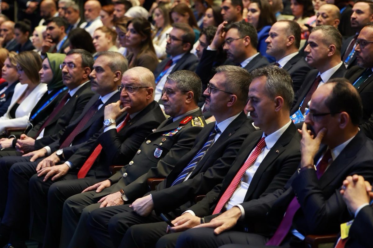 Tvolaycom's tweet photo. NATO Ankara Zirvesi Avrupa-Atlantik güvenliği için önemli kararlarla tamamlandı
https://t.co/wrIVg9Qe3O
#ÇağrıBalta #Greenwoodun #FileninSultanları #Ecevit #Marsilya #10TemmuzCuma #BenderAbbas #Rashford #çeyrekaltın #Nhaga #EKIM @RTErdogan #Sondakika #Ankara #İstanbul @iletisim