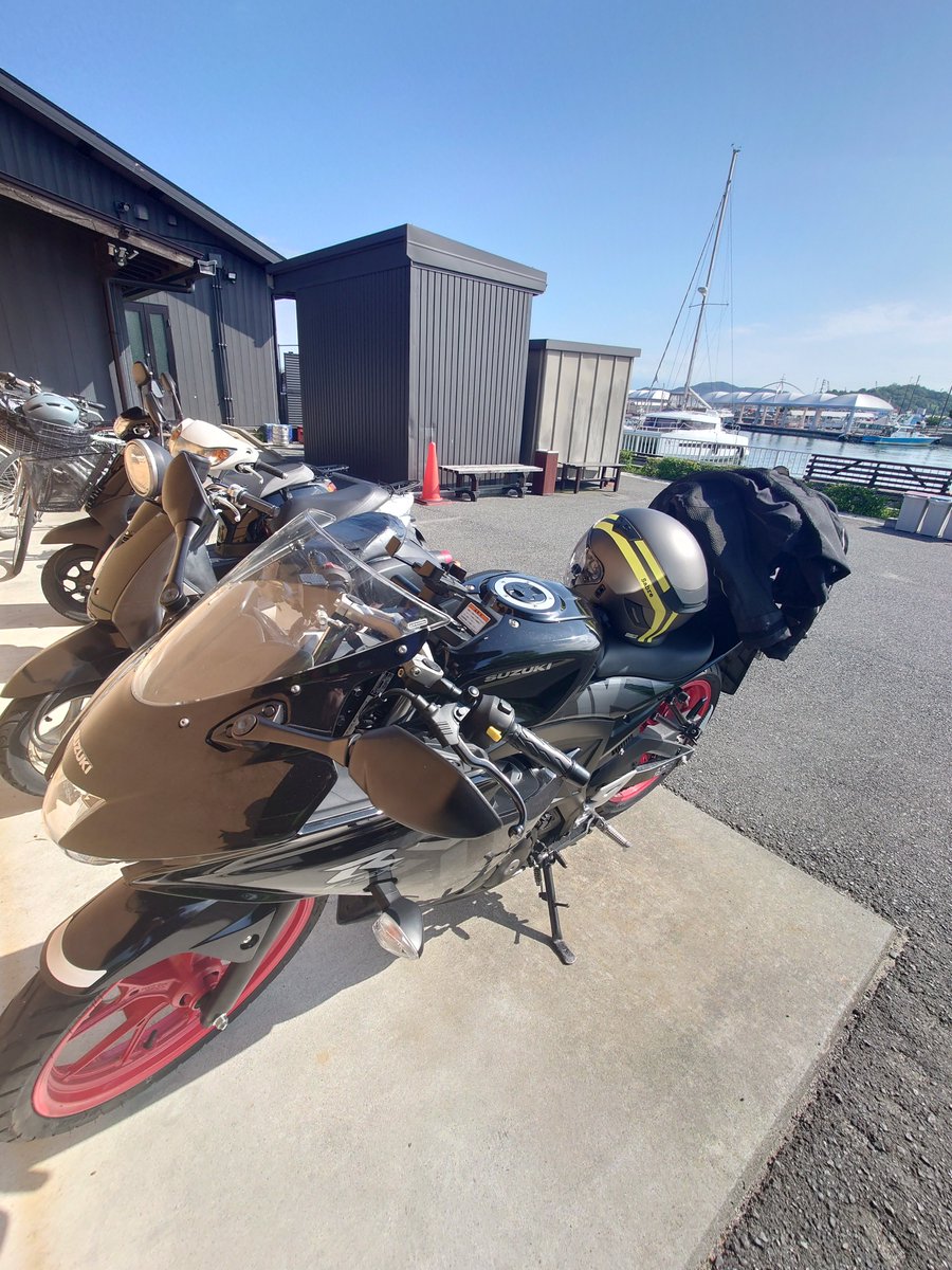 ikuya_oms's tweet photo. 岡山 たまの湯 
温泉ツーリング😄😄

おすすめの温泉教えて下さい🙏🙏
#GSXR125 https://t.co/UYZvgzjPkL