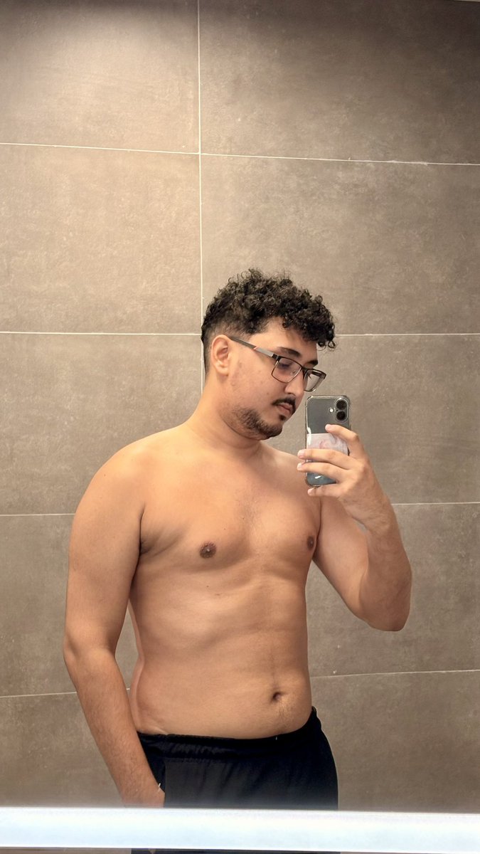 Jhonataagui's tweet photo. Ainda tem muito pra evoluir 🥱 https://t.co/18tmW8fcSC