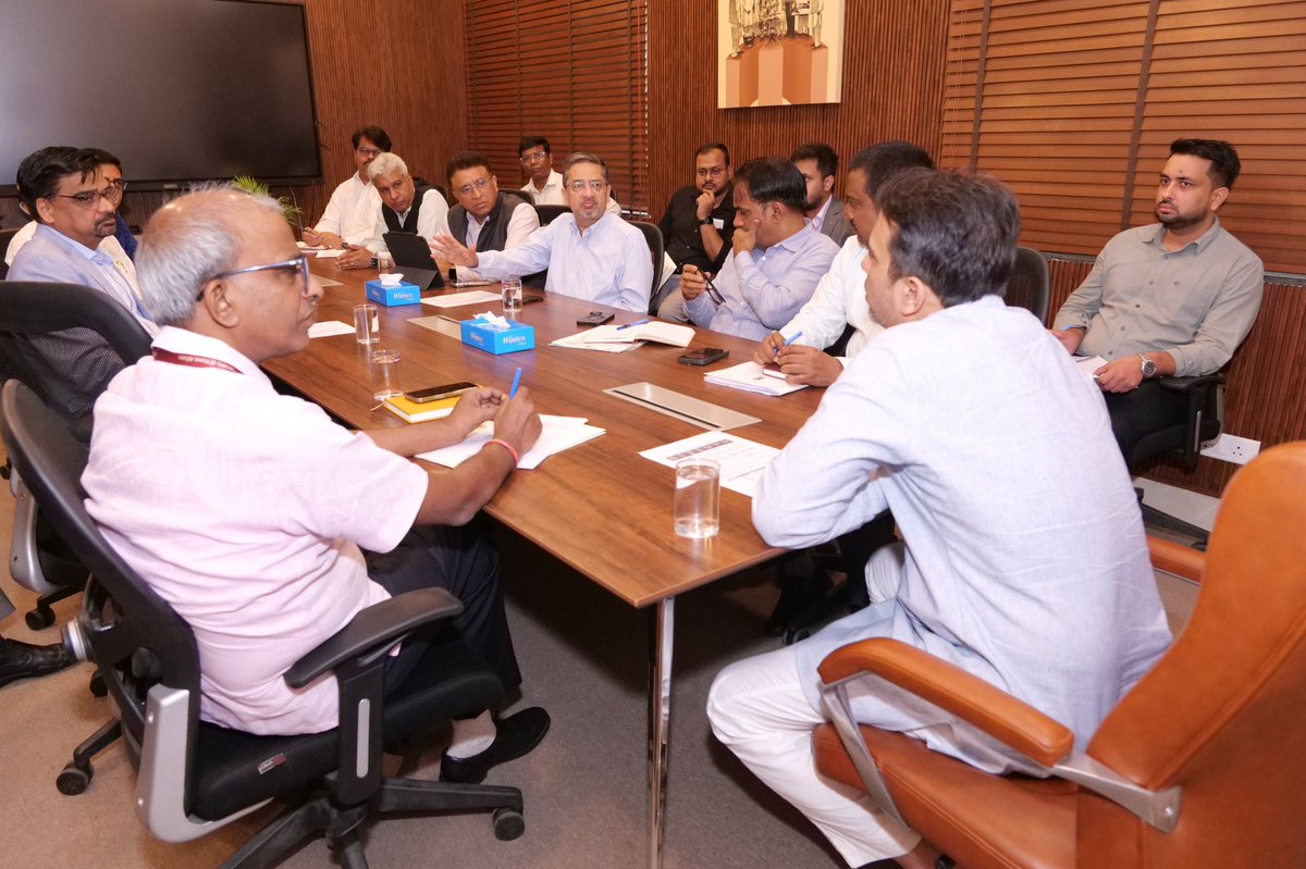 Office_ChJayant's tweet photo. Hon’ble Minister of State (I/C) for Skill Development & Entrepreneurship and Minister of State for Education, Shri Jayant Chaudhary, met representatives of the Indian Sugar & Bio-energy Manufacturers Association (ISMA).

The discussion focused on PM-SETU and the importance of industry participation in transforming India’s ITI ecosystem. Industry-led partnerships will play a key role in strengthening training infrastructure, aligning curricula with workplace needs and preparing young people for future opportunities.

Building stronger linkages between industry and skilling institutions remains central to creating a future-ready workforce.

#SkillIndia #PMSETU #ITI