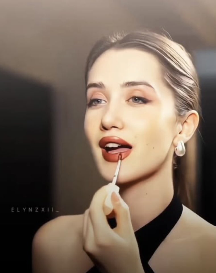 Meera_200000000's tweet photo. The most innocent person in the industry 
My hardworking,Smart,Focused,Most beautiful Diva
They cannot make me doubt you
They can’t make me question you 
The beauty young diva with the most clean slate.
They can only try but your white still remains spotless 
#ilsuDemirci #arafta https://t.co/vEAXodohhQ
