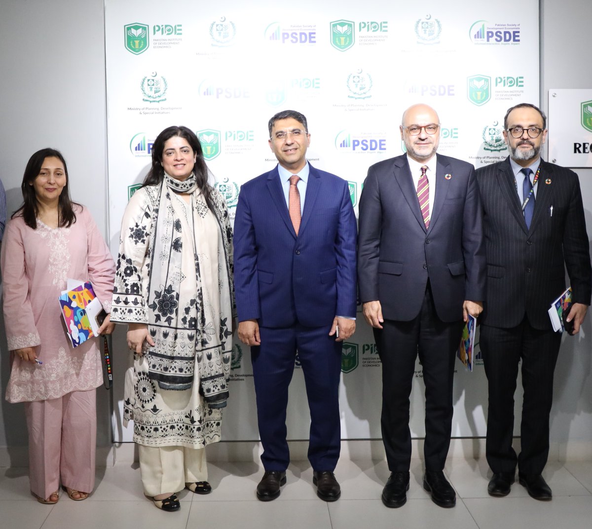 Pakistan Institute of Development Economics (PIDE) tweet media