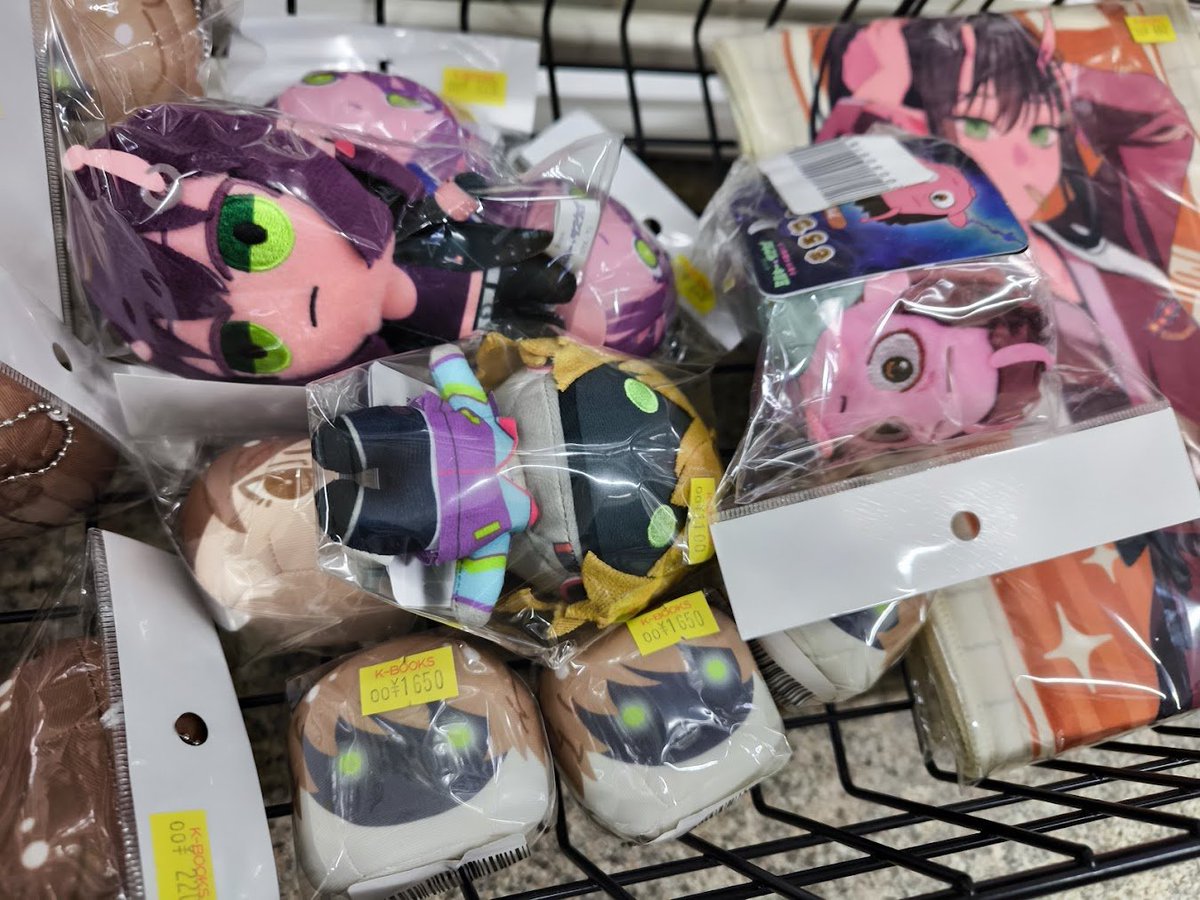 kbooks_anime's tweet photo. 【コーナー紹介】
『＃銀河特急ミルキーサブウェイ』
まねきねこコラボ決まりましたね！
皆の浴衣姿素敵ですね💕　

キャラ館ではミルサブグッズを多数展開中！
最新グッズも取り扱い中です！

＃kbooks　池袋 https://t.co/8mZwmCon7Z