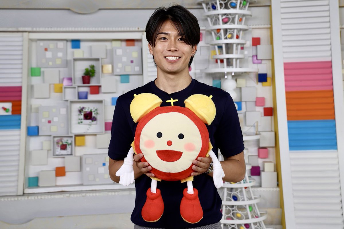 cx_mezamashi's tweet photo. あす10日(金)は…
サッカー日本代表🇯🇵#中村敬斗 選手が初めてのテレビ生出演📺
1ゴール1アシストの活躍を見せたワールドカップを深掘り❗️⚽
サッカー少年たちの質問にも答えてくれるよ✨

#めざましテレビ https://t.co/ZcDkWP1sFx