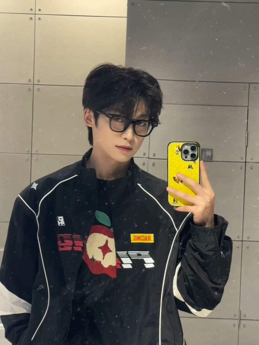 cakecakezzzz's tweet photo. 난이때가제일남친같아서힘들어짐 https://t.co/7AhKDlEUAa