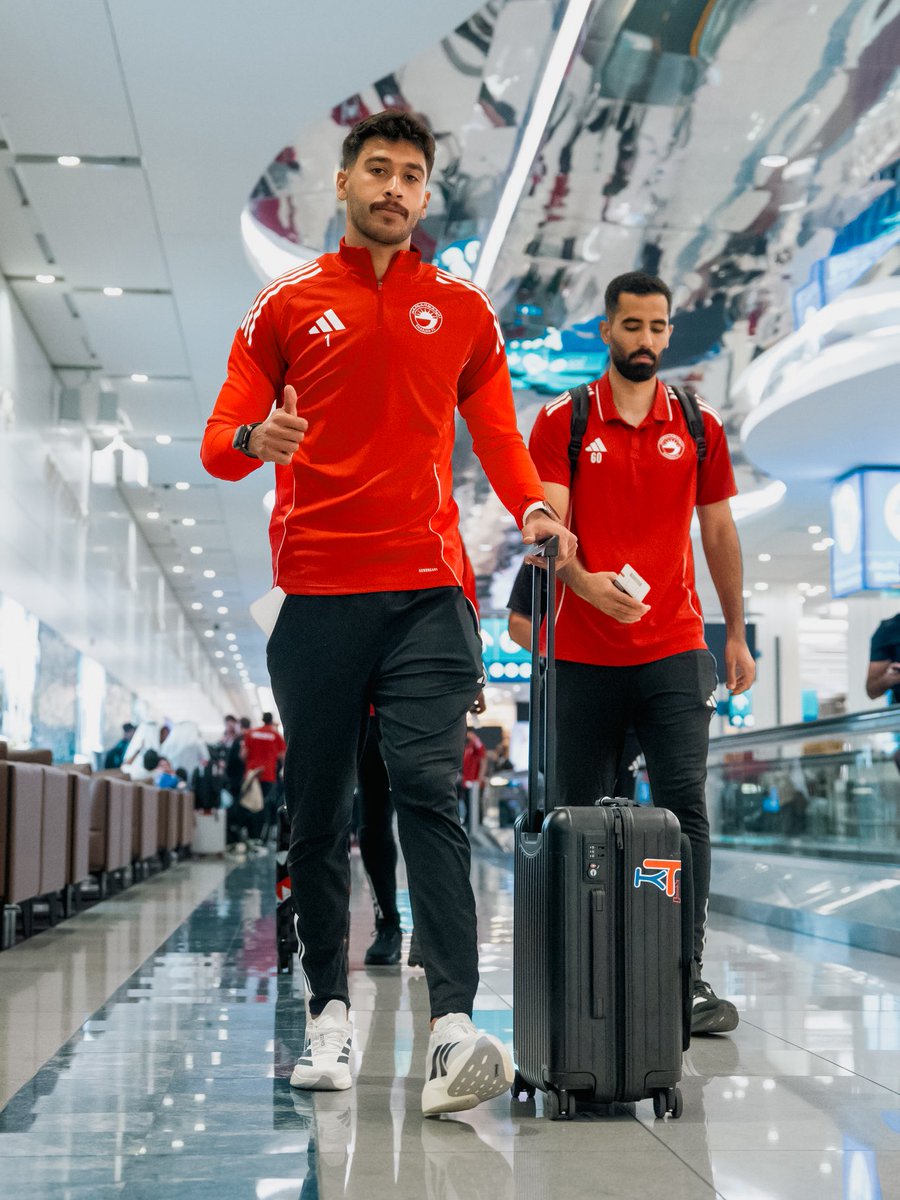 SharjahFC's tweet photo. الـمـ👑ـلك في الطريق 🛫 مغادرة بعثة الفريق إلى سلوفينيا للمعسكر الإعدادي استعداداً للموسم الجديد 
#نادي_الشارقة https://t.co/PvMTJXSxbT