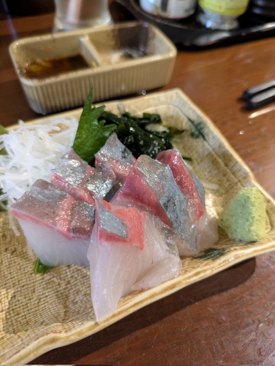 doubleRIN's tweet photo. 😋🐟️🍖 https://t.co/bu2fLb19T4