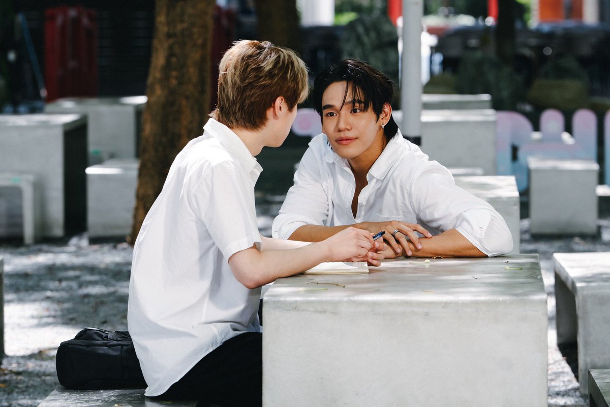 luvbierd's tweet photo. สายตาที่มองอะ แล้วไม่รักกันตอนไหน 

*₊ ✿  #NgernOat #เงินโอ๊ต https://t.co/UgYmOmX5UV