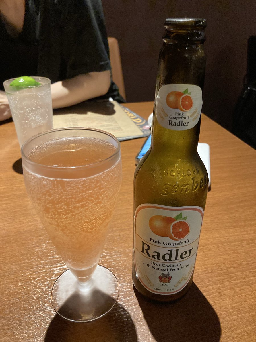 mocha_dev's tweet photo. 息子とはあまり行かない系のお店、我が家の女子ーズ達と！

これはビールなのか？🤔 https://t.co/ctSApSAaH1