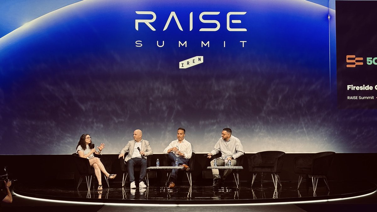 sugumaran___'s tweet photo. The hardware layer is the unsung hero of production AI. ⚡️

You can't build reliable, multi-step agentic systems without the compute infrastructure to back them up. Right now at the RAISE Summit, we are diving deep into the silicon and strategy side with the 5C x AMD fireside chat.

Critical infrastructure insights from:
 David Bitton of @5CGroupAI 
 Andrew Dieckmann of @AMD 
 David Dubrovsky of @5CGroupAI 
 Moderated by Rachel Metz of @business 

Presented by @cognition_labs. 🇫🇷

@RaiseSummit @amarmic 

#RAISESummit #MLOps #AIInfrastructure #EnterpriseAI