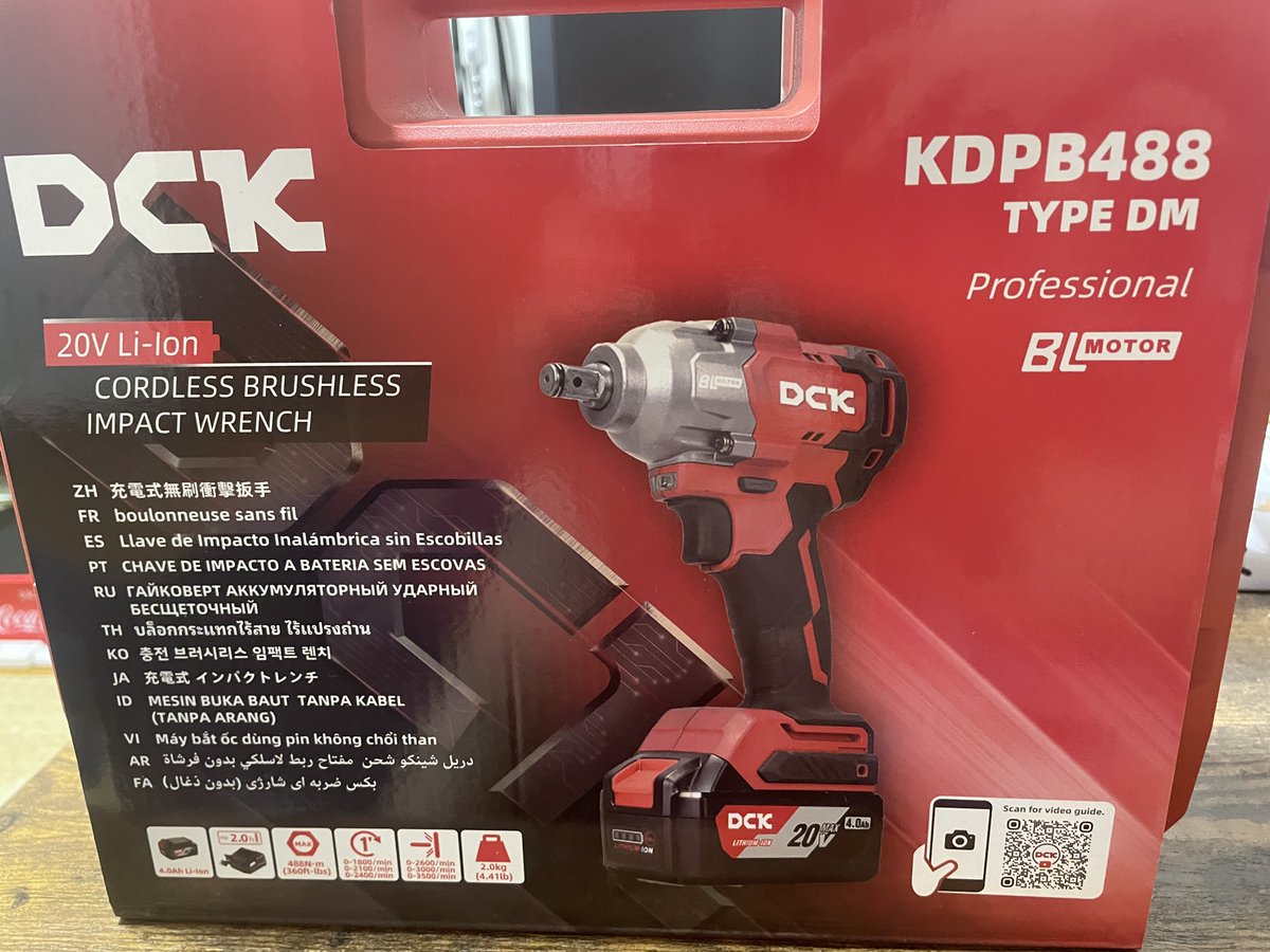SussyShari_boy's tweet photo. #DCK
#dcktool
インパクトレンチが逝ったので、
めっちゃ欲しかったKDPB488。
明日から車検で使い倒す。 https://t.co/k5If3tXN64