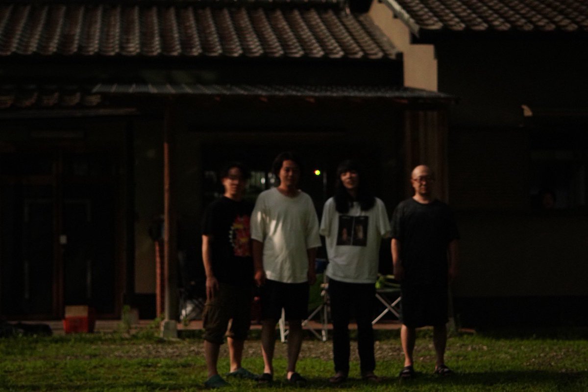muhamahamamu98's tweet photo. 今年もありがとうございます！
#市川ハウス
#おわかりいただけただろうか https://t.co/XdbUshOqbQ