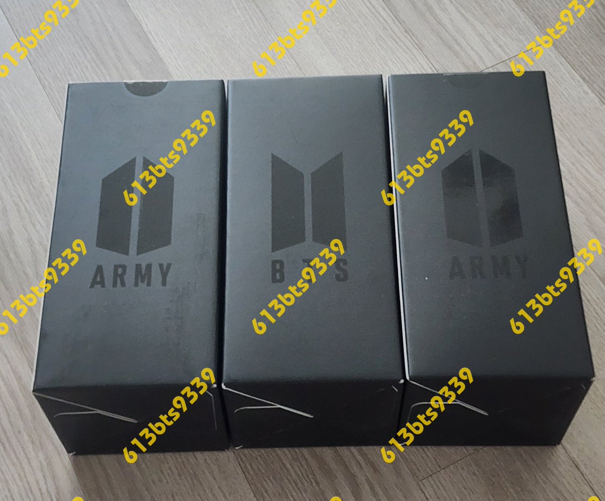 613bts9339's tweet photo. 방탄소년단 아미밤 4
BTS army bomb light stick ver 4
on hand 3

💜 11.9
💌 sipping 0.3

남준 진 슈가 제이홉 지민 뷔 정국
rm jin suga jhope jm v jk
위버스 대리구매 댈구 양도 판매 굿즈 포카 셀카 특전 럭드
proxy goods weverse poca photocard merch hybe https://t.co/01ayVQWEaM
