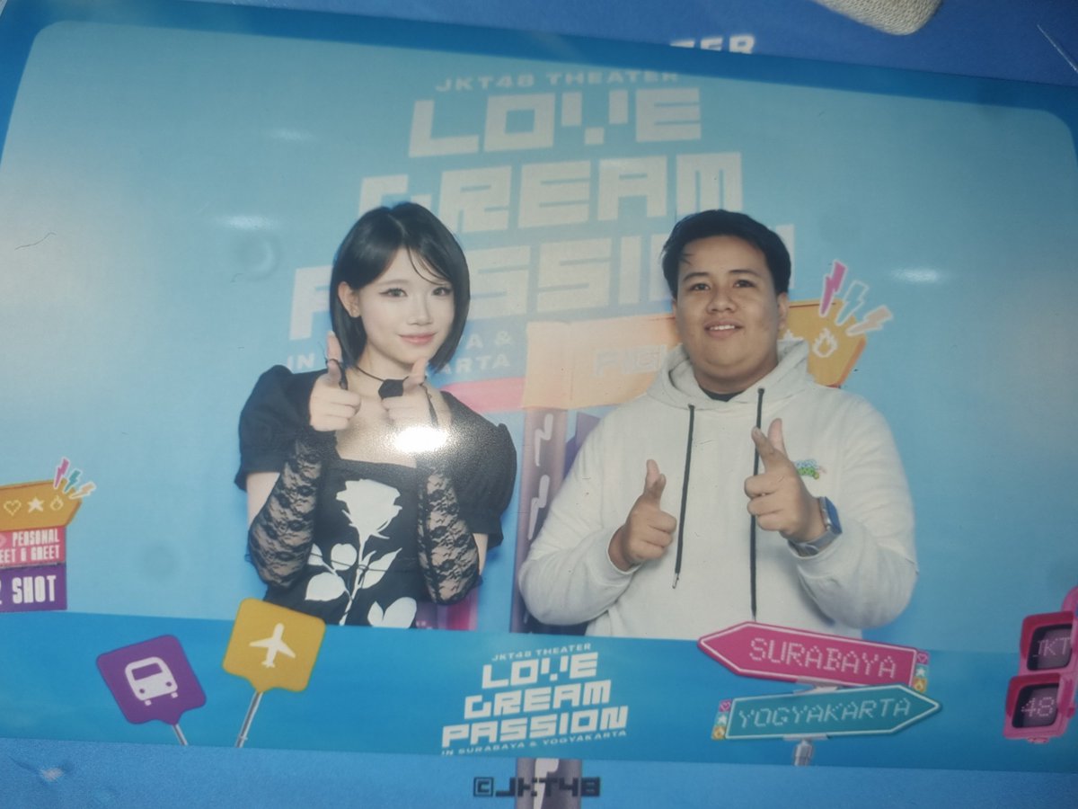 nurdisyah's tweet photo. efek bangun tidur jadi ling lung 😁 @Kimmy_JKT48 https://t.co/VnLpjBdfgq