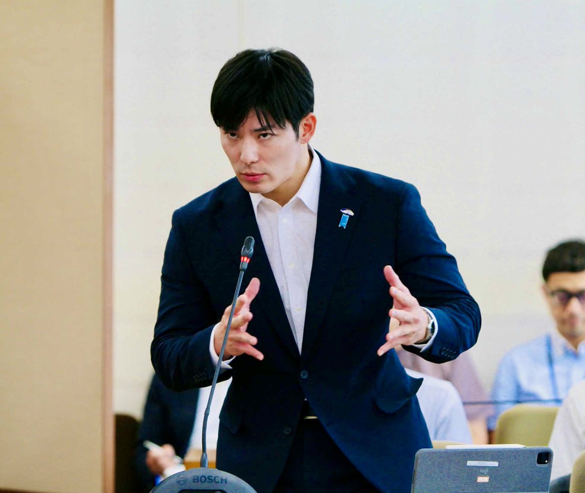 fukui_ishida's tweet photo. English follows
⁡
県議会 特別委員会
誰もが安心して働ける環境づくりに向けて、議論を行いました。
互いを尊重する姿勢を大切にしながら、より良い県政運営につなげてまいります。
⁡
Prefectural Assembly Special Committee
We held discussions on creating an environment where everyone can work with peace of mind.
By valuing mutual respect, we will continue working toward better prefectural administration.
⁡
#福井県
#福井県知事
#石田たかと