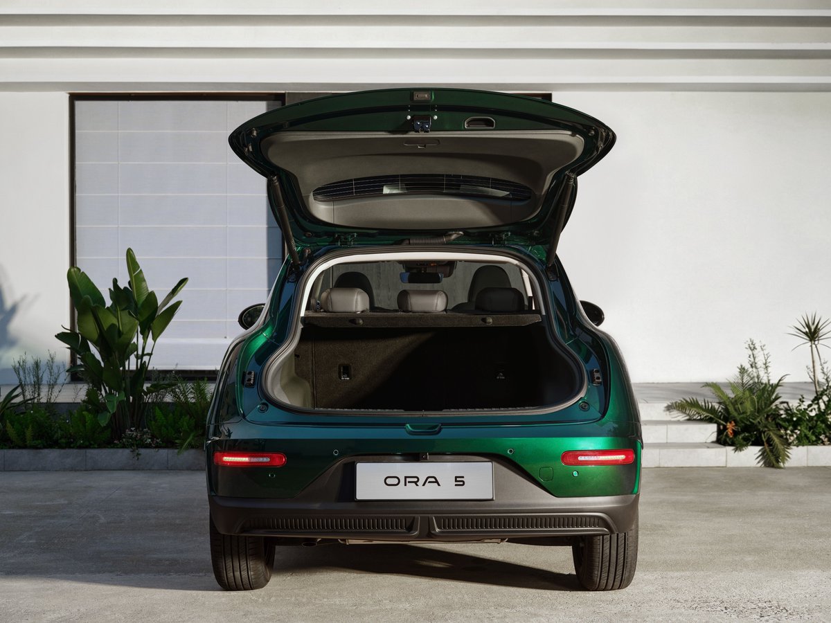 GWMGlobal's tweet photo. Pack your mood.
With GWM ORA 5, ready to chase new moments?
#GWM #GoWithMore #GWMORA #GWMORA5 https://t.co/jd3ishXd0J