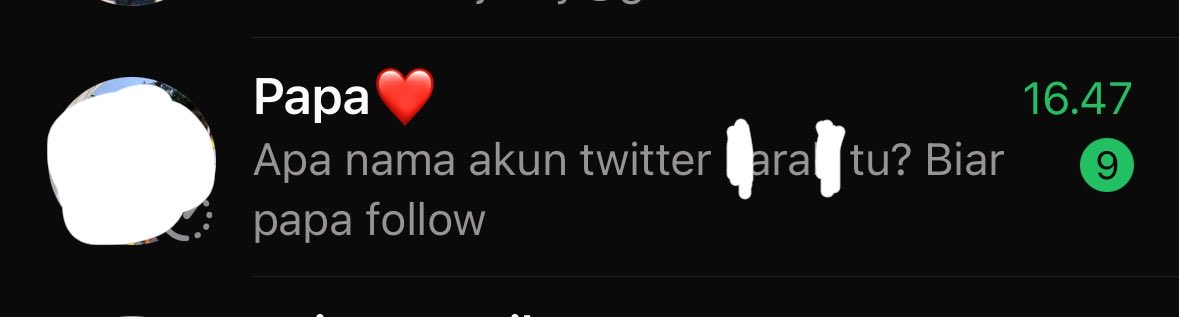 A R A tweet media