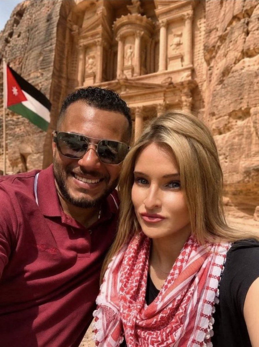 chulopxpi's tweet photo. This is Jamey Carney, a 43-year-old woman from New York who became involved in the pro-Palestinian movement and decided to move to Ireland.

There she met her partner, Ahmad Al-Saqar, a Palestinian refugee from Jordan, and converted to Islam. She frequently posted on social media about their trips together.

It didn’t last long. She was brutally beaten to death by him. Her disfigured body was found by her 13-year-old daughter. The suspect has been on the run since Tuesday.

Western leftist pro-Palestinian women and those willing to convert to Islam need to wake the fuck up. Or they could end up like this.