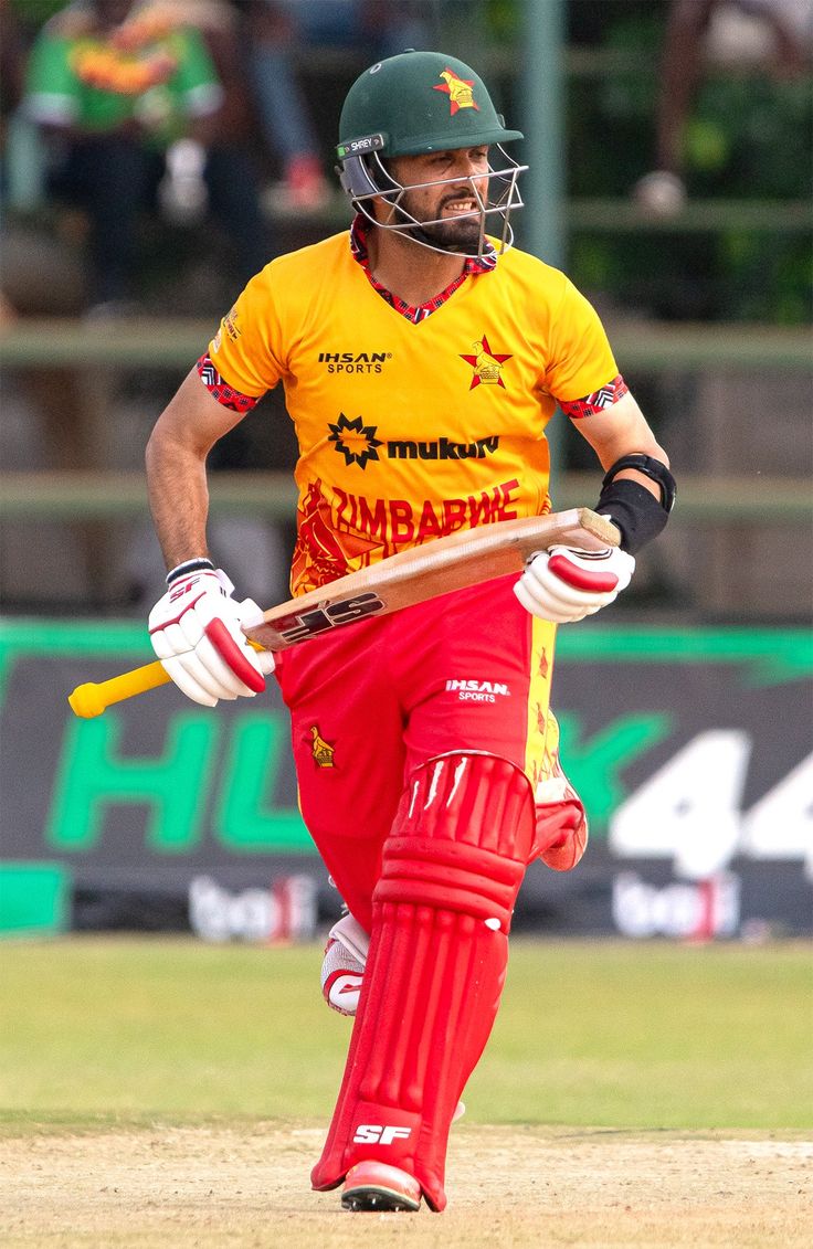 SportsLoopX's tweet photo. Bangladesh were completely outplayed in the 1st ODI. 😳
Can they bounce back today, or will Zimbabwe create history by winning the series? 👀🔥
What's your prediction? 👇
#BANvZIM #Cricket #ODI https://t.co/FzoceleLCh