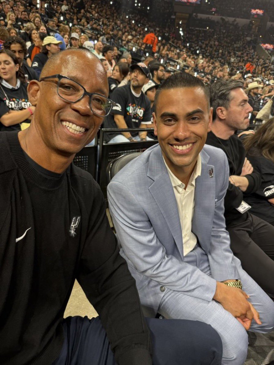 SPURS LATAM tweet media